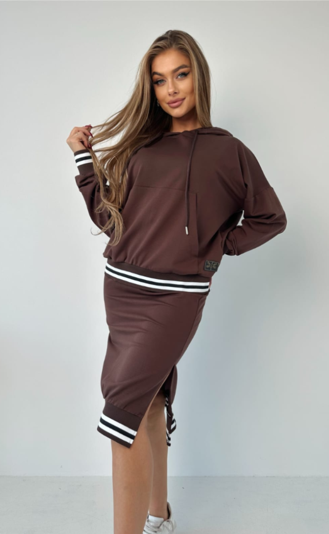 Komplet bluza i spódnica TI 1009 Czekolada