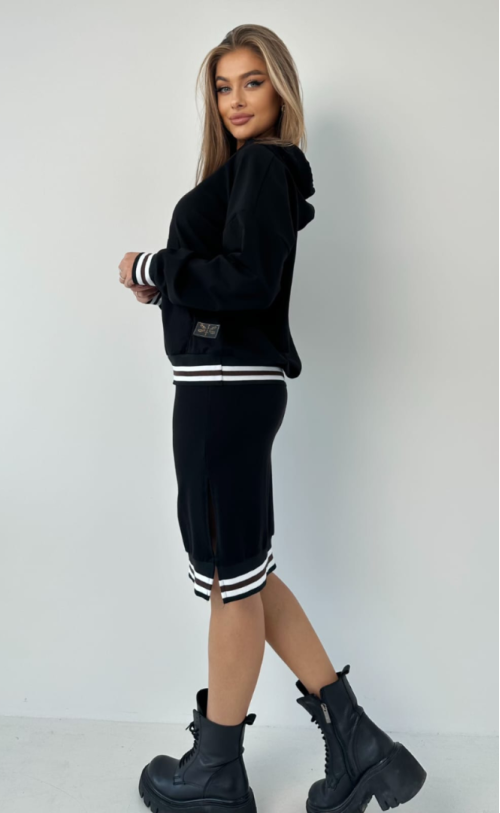 Komplet bluza i spódnica TI 1009 Czarny