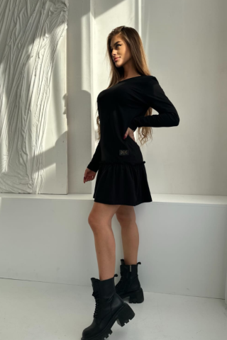 Sukienka z falbanką TK 890 Czarna